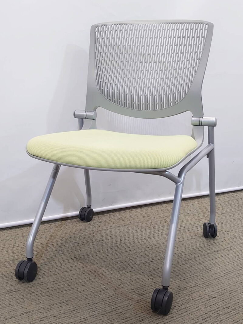 【中古・送料無料 地域限定】美品 10脚セット オカムラ グラータ 会議用チェア - 画像 (3)