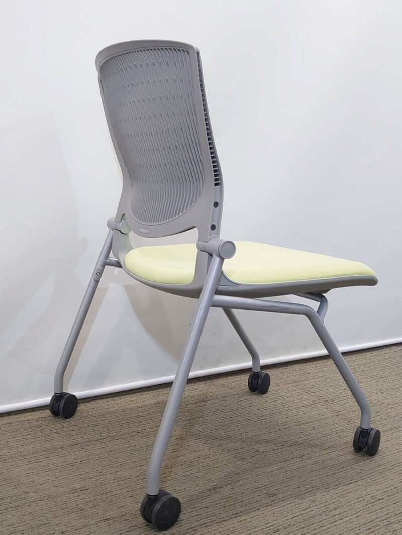 【中古・送料無料 地域限定】美品 10脚セット オカムラ グラータ 会議用チェア - 画像 (4)