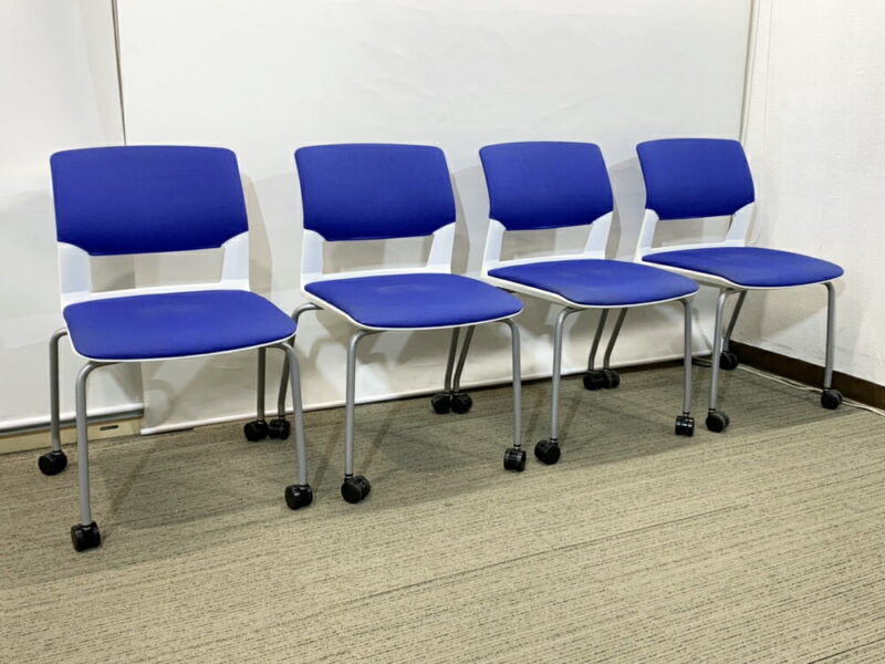 【中古・送料無料 東京地区限定】コクヨ 国産 ４脚セット 会議用チェア - 画像 (2)