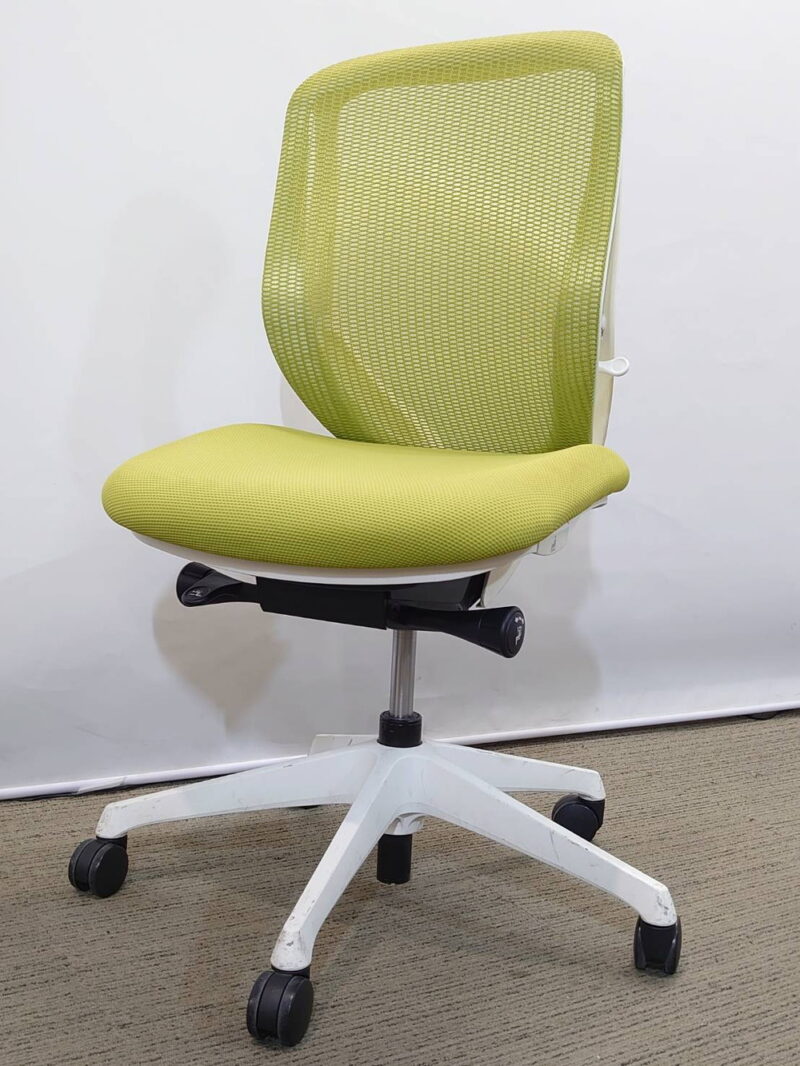 【中古・送料無料 地域限定】美品 オカムラ シルフィー オフィスチェア - 画像 (3)