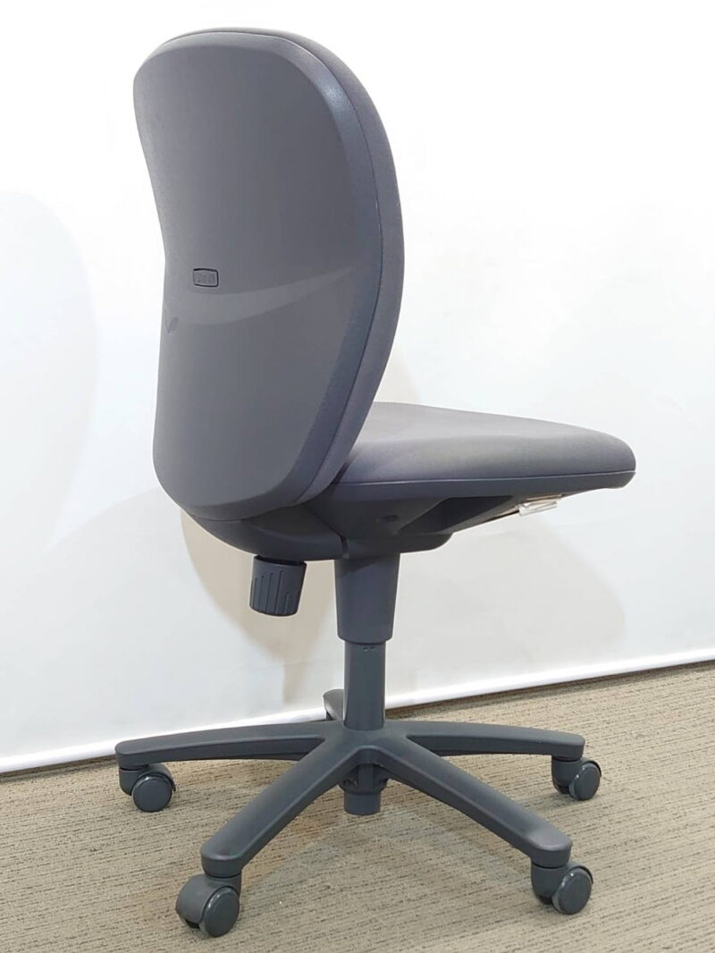 【中古・送料無料 地域限定】イトーキ リエット オフィスチェア - 画像 (4)
