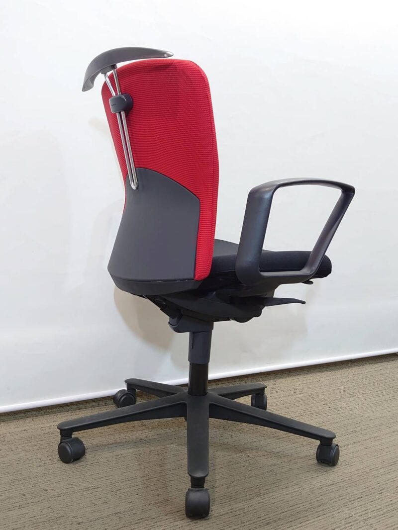 【中古】Ludio 国産 オフィスチェア キャスターチェア 肘付き - 画像 (2)