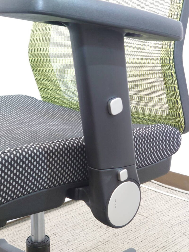 【中古】エルゴノミックチェア オフィスチェア ひじ付き 役員チェア - 画像 (7)
