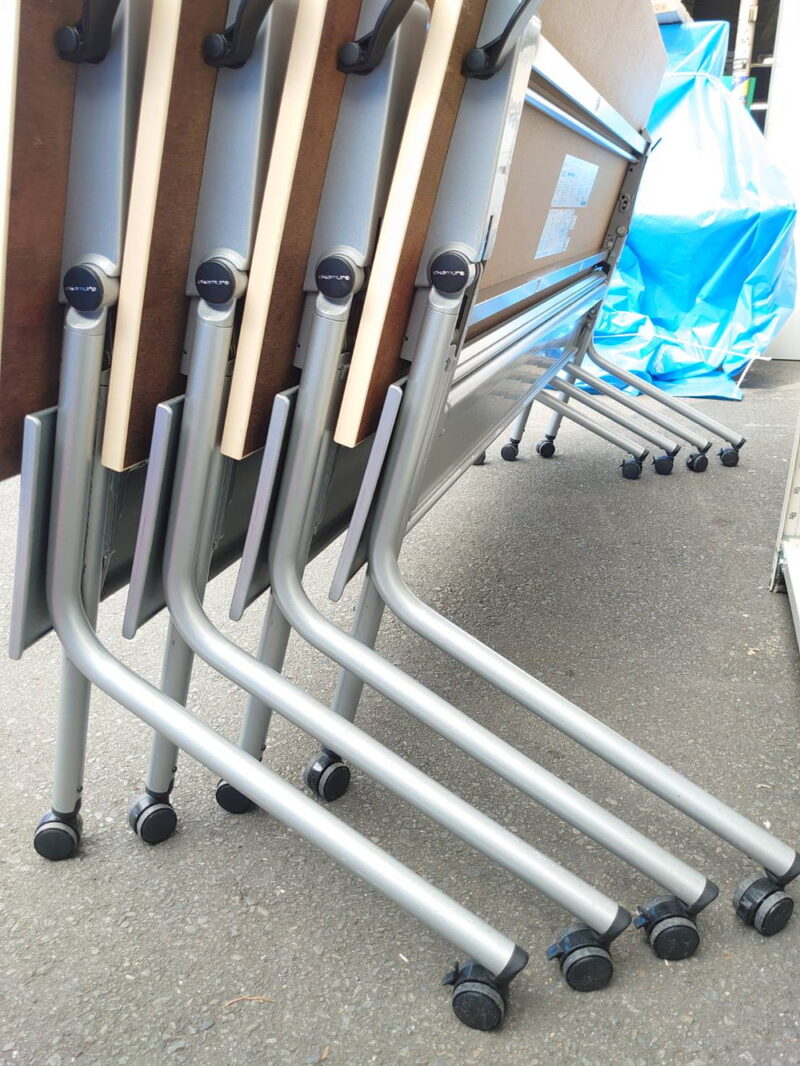 【中古・送料無料 東京地区限定】４台セット 折りたたみテーブル 折り畳みテーブル - 画像 (10)