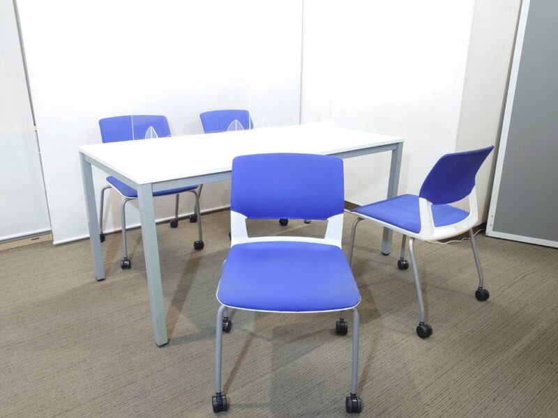 【新品テーブル】【中古チェア】４人用 会議セット - 画像 (4)