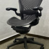 【送料無料 地域限定】ハーマンミラー Herman Miller アーロンチェア エグゼクティブチェア マネジメントチェア リモートワーク ゲーミングチェア 【中古オフィス家具】【中古】 - 画像 (2)