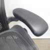 【送料無料 地域限定】ハーマンミラー Herman Miller アーロンチェア Aタイプ サイズA エグゼクティブチェア マネジメントチェア リモートワーク ゲーミングチェア 【中古オフィス家具】【中古】 - 画像 (8)