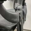【送料無料 地域限定】ハーマンミラー Herman Miller アーロンチェア Aタイプ サイズA エグゼクティブチェア マネジメントチェア リモートワーク ゲーミングチェア 【中古オフィス家具】【中古】 - 画像 (14)