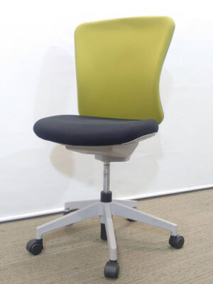 オフィスチェア イナバ バルチェ 事務チェア ワークチェア キャスターチェア 肘無し グリーン ブラック 国産 中古