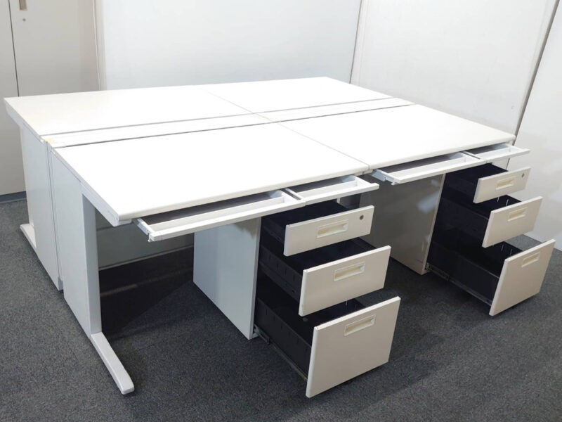 【送料無料 東京地区限定】 【美品】 ４人用 開業セット 平机 片袖机 スチールデスク オフィスデスク 事務デスク ワークデスク 事務机 平デスク 片袖デスク デスクセット ワゴン スチールワゴン サイドワゴン デスクワゴン ホワイト色 デスク W1000×4台 3段ワゴン×4台 【中古オフィス家具】【中古】 - 画像 (3)