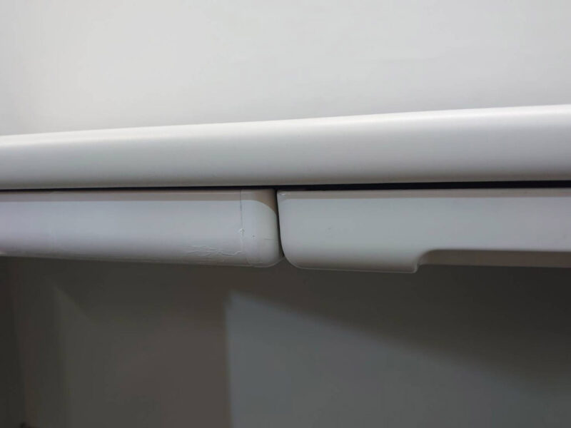 【特価】 【送料無料 東京地区限定】 プラス 平机 ４台セット W1200 スチールデスク オフィスデスク 事務デスク ワークデスク 事務机 平デスク RY-T127 ホワイト色 事務用デスク 机 デスク 事務用机 パソコンデスク ワーキングデスク PLUS 国産 【中古オフィス家具】【中古】 - 画像 (4)