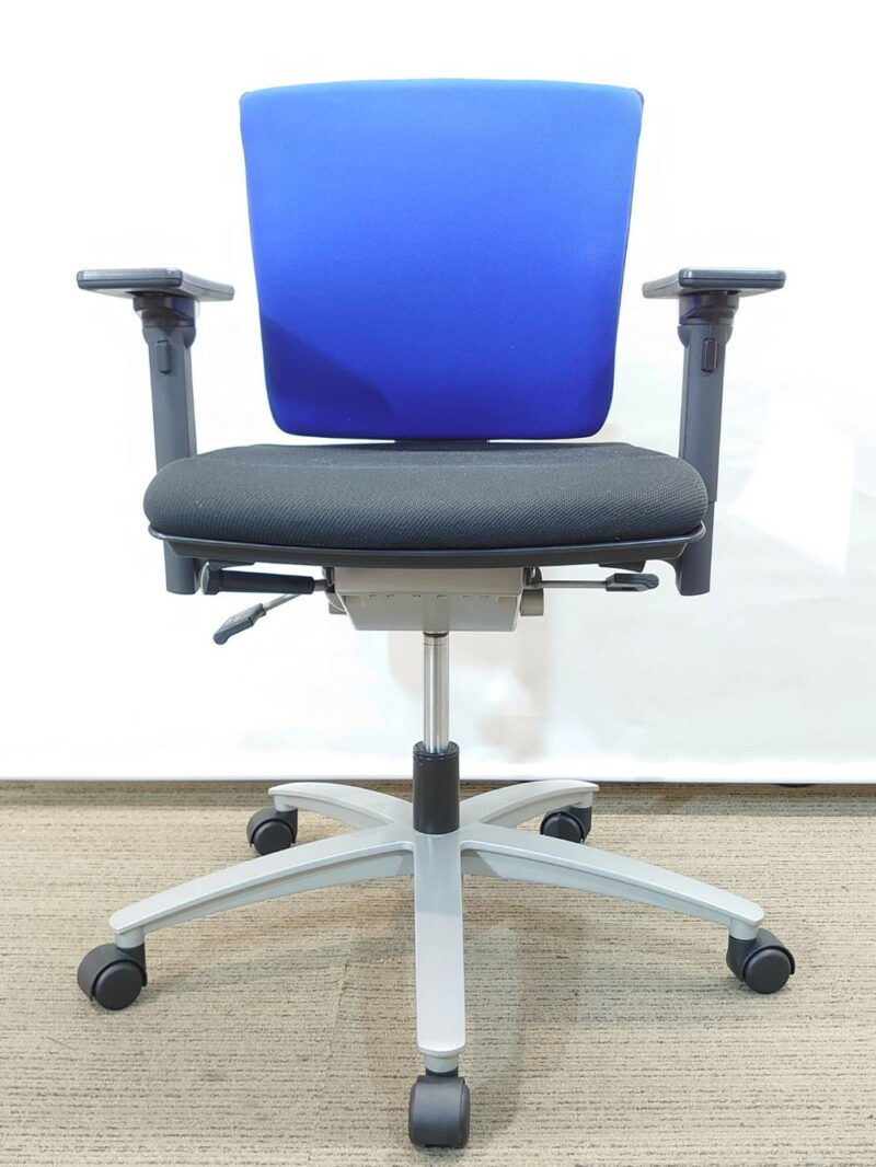 【中古】Ludio 国産 オフィスチェア キャスターチェア 肘付き - 画像 (2)
