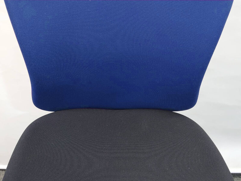 【送料無料 地域限定】【美品】4脚セット オフィスチェア イナバ バルチェ デスクチェア 事務チェア キャスターチェア Inaba 事務イス ワークチェア【中古オフィス家具】【中古】 - 画像 (6)