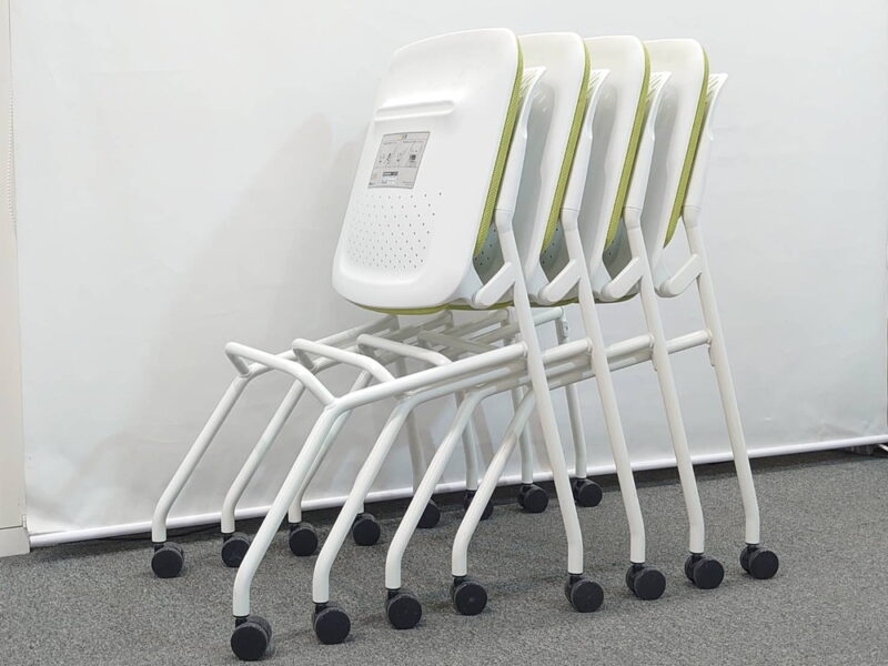 【Sランク美品】【送料無料 地域限定】 4脚セット 会議チェア ミーティングチェア スタッキングチェア スタックチェア ネスタブルチェア ネスティングチェア オカムラ ルナ RUNA 国産【中古オフィス家具】【中古】 - 画像 (8)