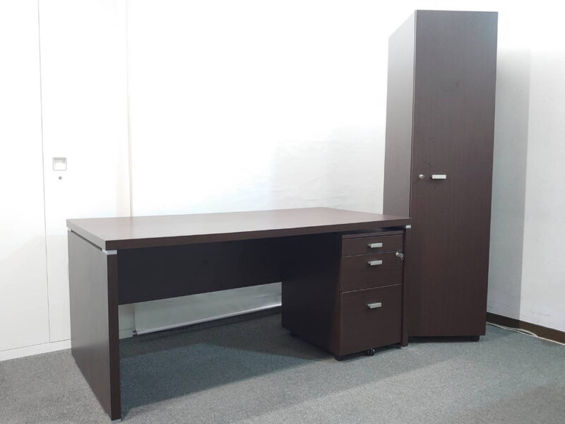 【送料無料 東京地区限定】 役員家具3点セット デスク 平机 ワゴン ワードローブ 木製 	 3点セット 役員用家具 役員家具 エグゼクティブ家具 エグゼクティブファニチュア 木製平机 木製机 木製ワゴン 木製ワードローブ 収納家具 【中古オフィス家具】【中古】 - 画像 (2)