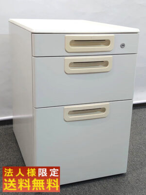 【法人限定送料無料】 【訳あり特価】 プラス LA ワゴン LA-N046SC-3 W4 デスクワゴン 3段ワゴン 事務ワゴン サイドワゴン オフィスワゴン スチールワゴン ファイルキャビネット 袖机 脇机 中古ワゴン 【中古オフィス家具】【中古】
