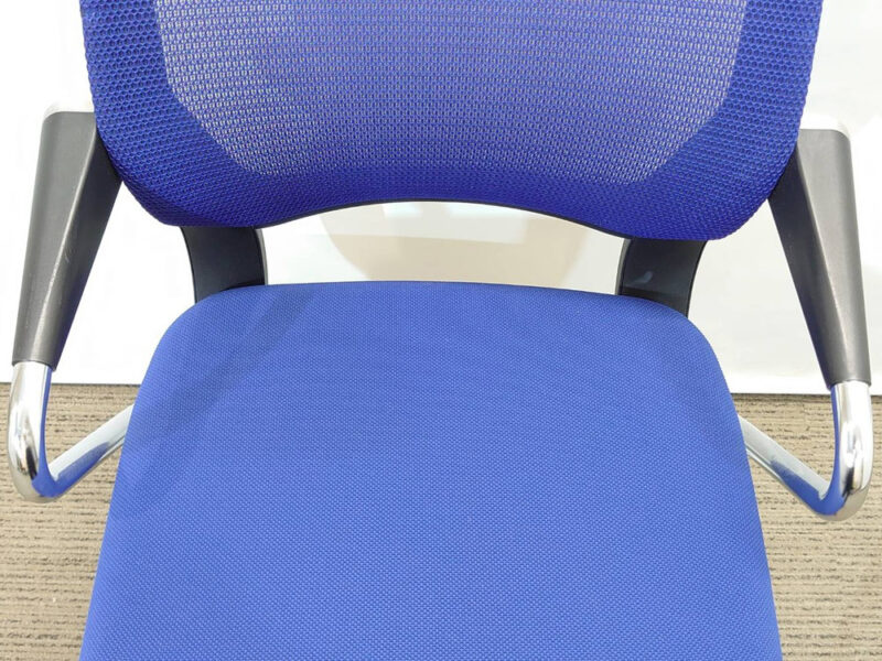 【送料無料 地域限定】2脚セット コクヨ サテリテ ミーティングチェア 会議チェア ネスタブルチェア ネスティングチェア スタックチェア スタッキングチェア 折りたたみチェア 肘付き メッシュチェア キャスター付き KOKUYO Saterite 国産【中古オフィス家具】【中古】 - 画像 (6)