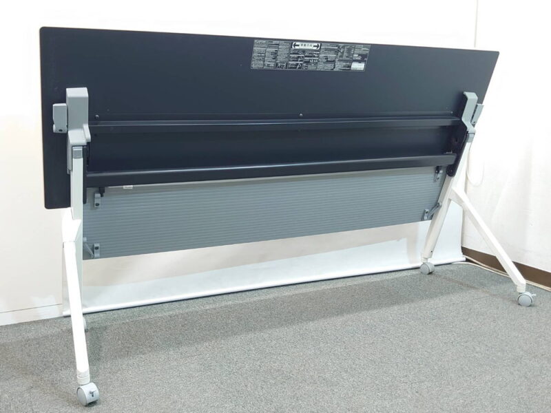 【送料無料 東京地区限定】 会議テーブル 4台セット オカムラ フラプター 折りたたみテーブル 折り畳みテーブル スタックテーブル ミーティングテーブル スタッキングテーブル W1800×D600×H720 ミーティング用テーブル サイドスタックテーブル サイドフォールドテーブル 会議机 okamura FLAPTOR 81F1EB-MK37 【中古オフィス家具】【中古】 - 画像 (5)