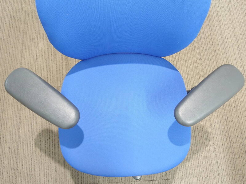 イトーキ リエットチェア デスクチェア キャスターチェア オフィスチェア 事務チェア PCチェア 【中古オフィス家具】【中古】 - 画像 (7)