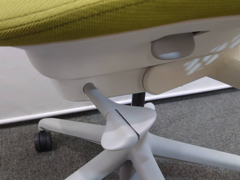 【送料無料 地域限定】【美品】ハーマンミラー Herman Miller セイルチェア SAYL Chairs オフィスチェア メッシュチェア デスクチェア ワークチェア 可動肘付き HermanMiller【中古オフィス家具】【中古】 - 画像 (8)