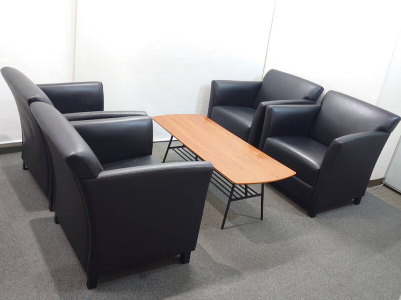 【送料無料 東京地区限定】応接セット ５点セット １人掛けソファ×４ 応接用セット 応接用ソファ ブラック色 ソファー ソファセット テーブル ローテーブル 役員 会議 応接ソファ 応接家具 ソファ 【中古オフィス家具】【中古】 - 画像 (4)
