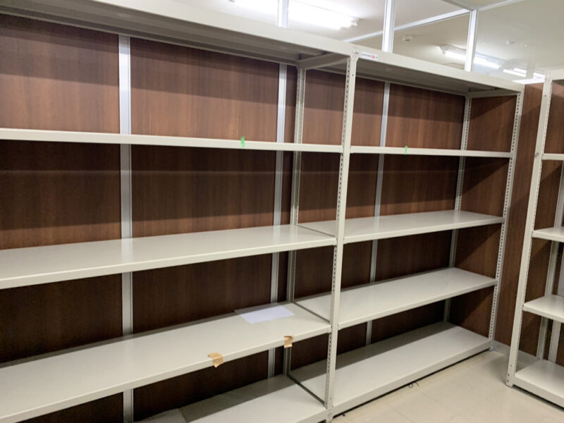 【法人限定送料無料】軽量ラック W1800×2 連結型 重量ラック 中軽量ラック 耐荷重 150kg 軽中量ラック 軽中量棚 スチールラック 倉庫棚 物品棚 本棚 書棚 キャビネット ５段 W3600×D450×H2100【中古オフィス家具】【中古】 - 画像 (2)
