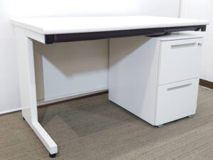 【美品】片袖机 片袖デスク オフィスデスク スチールデスク 事務机 事務デスク 平机 デスクワゴン サイドワゴン キャスターワゴン【中古オフィス家具】【中古】