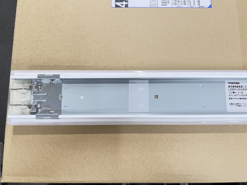 【大量100個入荷】【50個セット】東芝ライテック LEDベースライト LEDバー TENQOOバー800タイプ 昼白色 器具別売 東芝 TOSHIBA LEEM-20083N-01【新品】【新品未開封】 - 画像 (6)