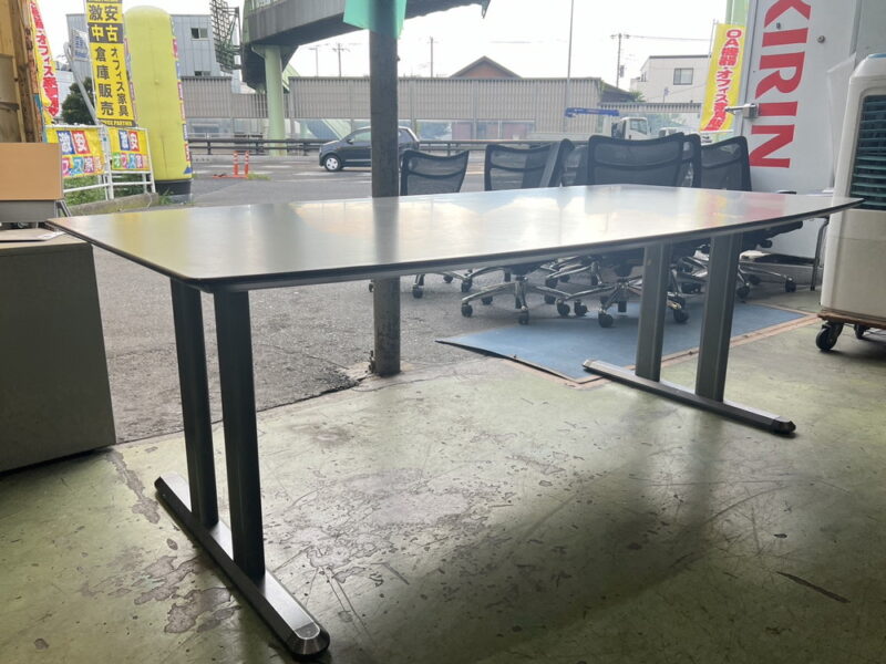 【送料無料 東京地区限定】 ホウトク ミーティングテーブル 会議テーブル 応接テーブル ワークテーブル ミーティング用テーブル リビングテーブル ダイニングテーブル 応接用テーブル カフェ用テーブル 休憩室 W2100×D1100×H700 国内メーカー【中古オフィス家具】【中古】 - 画像 (2)