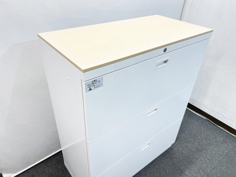 【送料無料 東京地区限定】 【美品】 ４台セット クロガネ ラテラル書庫 ３段 キャビネット スチール書庫 ラテラルキャビネット 収納庫 本棚 書棚 カギ付き書庫 鍵付き書庫 ホワイト色 スチールキャビネット ３段書庫 保管庫 収納棚 W900×D450×H1120 くろがね くろがね工作所 JH-GU109A3N【中古オフィス家具】【中古】 - 画像 (8)