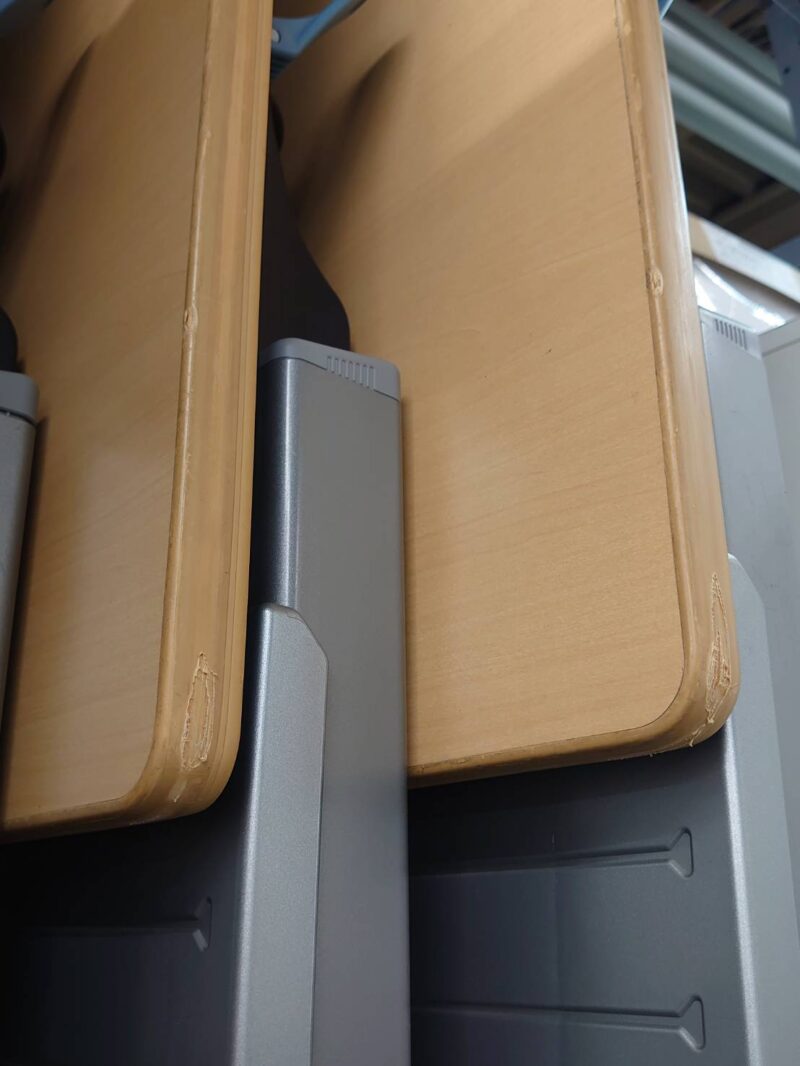 【送料無料 東京地区限定】 オカムラ 会議テーブル W1800 D600 8184KB ナチュラル色 10台セット 折りたたみテーブル 折り畳みテーブル スタックテーブル ミーティングテーブル スタッキングテーブル 会議用テーブル キャスター付き 幕板付き 【美品】【中古オフィス家具】【中古】 - 画像 (9)