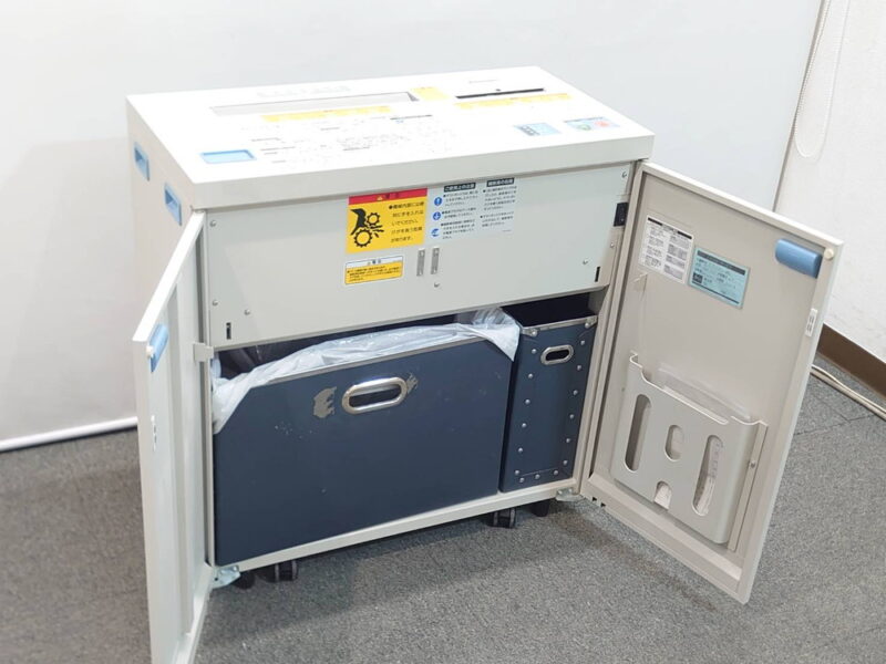 【送料無料 東京地区限定】 シュレッダー ナカバヤシ 電動シュレッダー オフィスシュレッダー 業務用シュレッダー 大型シュレッダー【美品】【中古オフィス家具】 【中古】 - 画像 (3)
