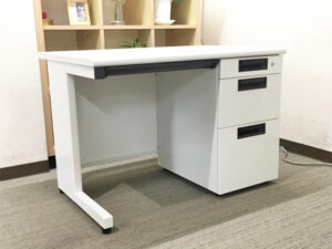 プラス フラットライン 片袖机 オフィスデスク スチールデスク 片袖デスク【中古オフィス家具】【中古】