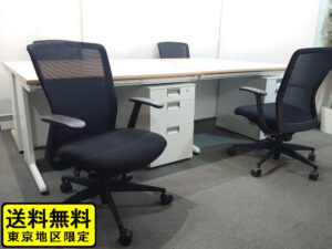 【送料無料 東京地区限定】4人用 開業セット 片袖机 片袖デスク オフィスデスク スチールデスク 事務机 事務デスク 平机 デスクワゴン サイドワゴン 3段ワゴン キャスターワゴン 4名用 オフィス家具セット オフィスデスク W1200×D700×H700 イトーキ CX コクヨ エトスチェア メュシュチェア【中古オフィス家具】【中古】