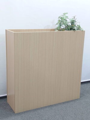 プラントボックス イトーキ フラワースタンド フラワーボックス 植物ポット ガーデンプランター ITOKI 	 3鉢用 W900×D300×H900 ボックスタイプ プランター プラント フラワーポット 植木鉢 観葉植物 多肉植物 花 木 樹 VWG-0999-98【中古オフィス家具】【中古】