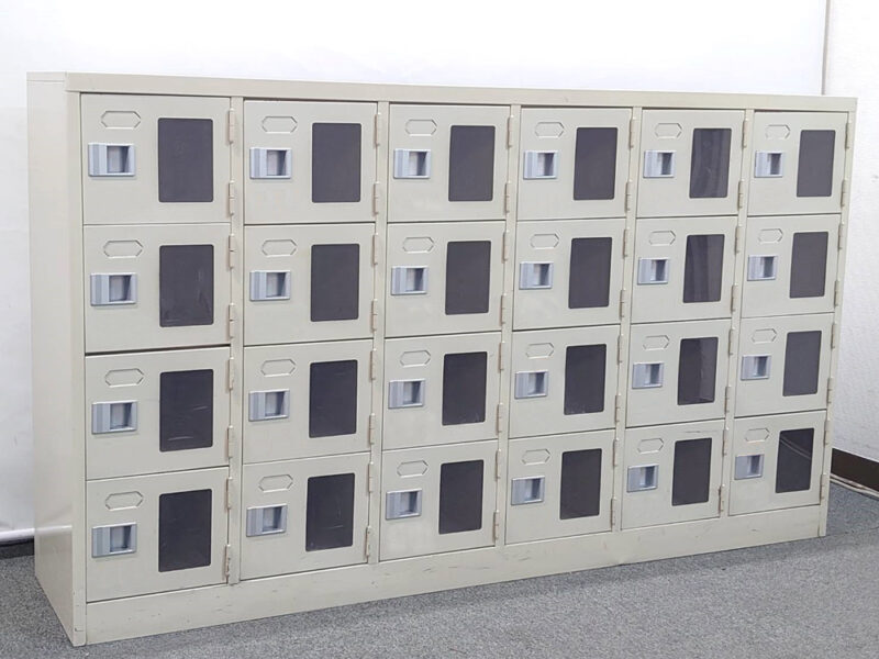【送料無料 東京地区限定】 24人用 シューズロッカー スチールロッカー 靴箱 シューズボックス 靴入れ 下駄箱 W1530×D350×H950 シューズキャビネット 収納ロッカー 24人用下駄箱 6列4段 アイボリー色【中古オフィス家具】【中古】 - 画像 (2)