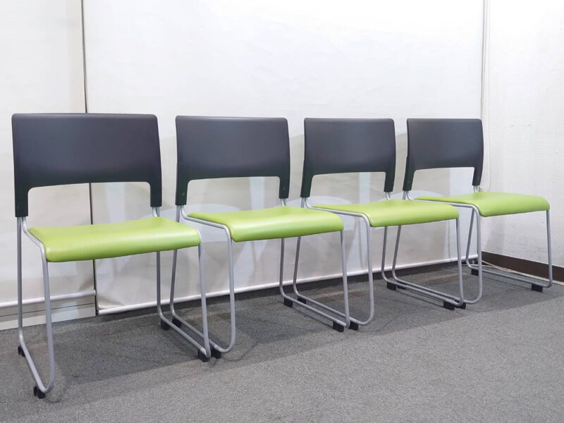 【地域限定 送料無料】 【在庫34脚】4脚セット ミーティングチェア 中央可鍛工業 会議チェア スタッキングチェア スタックチェア CHUO MALLEABLE IRON MO-17 ループ脚 会議用チェア 会議椅子 ミーティング用チェア 会議用椅子 会議イス 多目的チェア 積み重ねタイプ ブラック×グリーン【中古オフィス家具】【中古】 - 画像 (8)