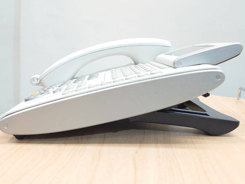 【法人限定送料無料】 【在庫10台有】 NEC ビジネスフォン DT300シリーズ DTL-32D-1D WH ホワイト色 ビジネスホン 電話機 オフィス電話機 オフィス用電話機 ビジネス用電話機 デジタル多機能電話機 【中古】 【中古オフィス家具】 - 画像 (6)