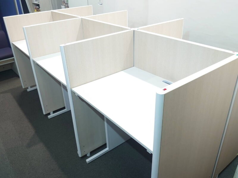 パネルデスクセット 6人用 パーソナルブース 平机・チェア付【中古】 - 画像 (7)