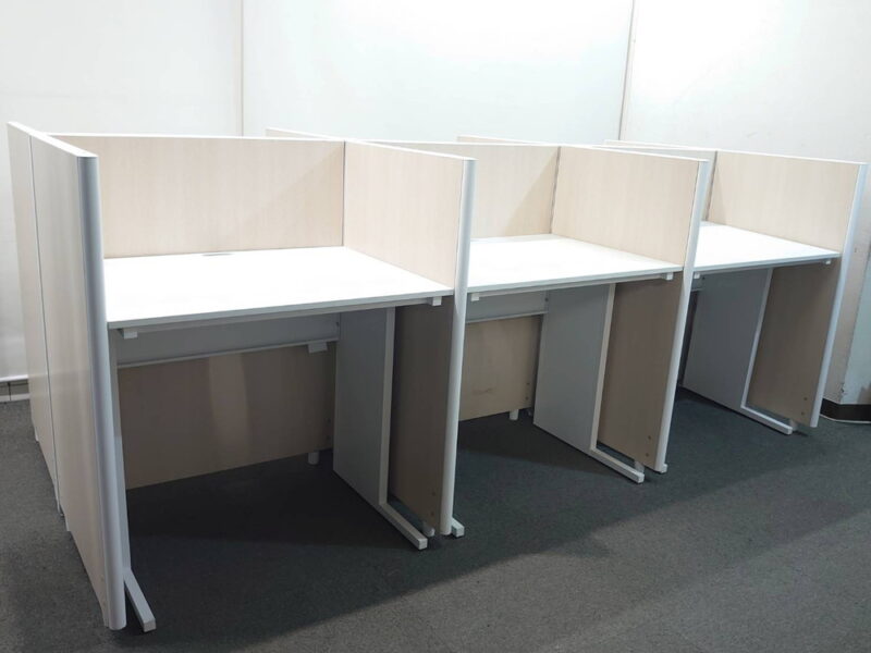 パネルデスクセット 6人用 パーソナルブース 平机・チェア付【中古】 - 画像 (5)