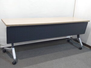 コクヨ 折りたたみ会議テーブル W1800 D600 天板ナチュラル 幕板付 中古 1台