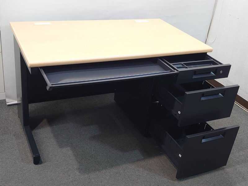 片袖机 プラス フラットライン オフィスデスク スチールデスク W1200 事務机【中古】 - 画像 (2)
