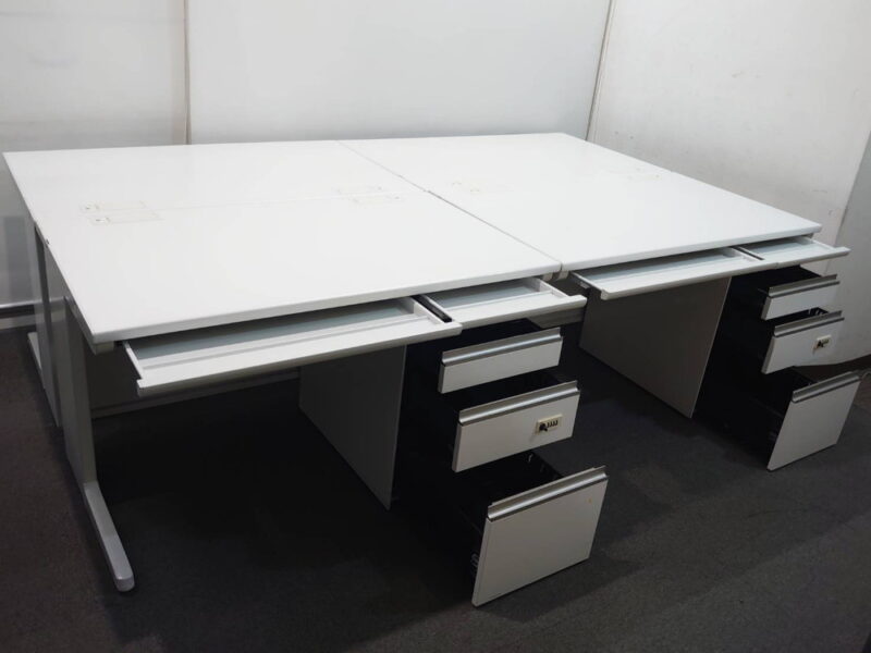 開業セット トヨスチール 平机 片袖机 ４台セット デスクワゴン インクルード イトーキ【中古オフィス家具】 - 画像 (4)