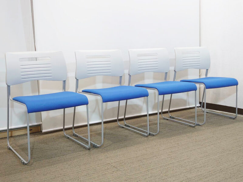 会議チェア スタッキングチェア 4脚セット 井上金庫製【中古】 - 画像 (4)
