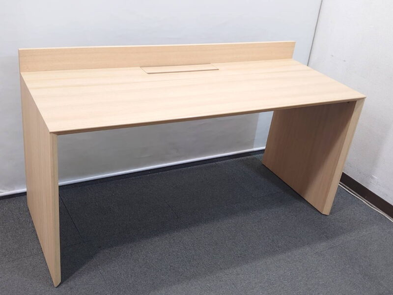 オカムラ 木製平机 W1500 ナチュラル色 - 画像 (2)