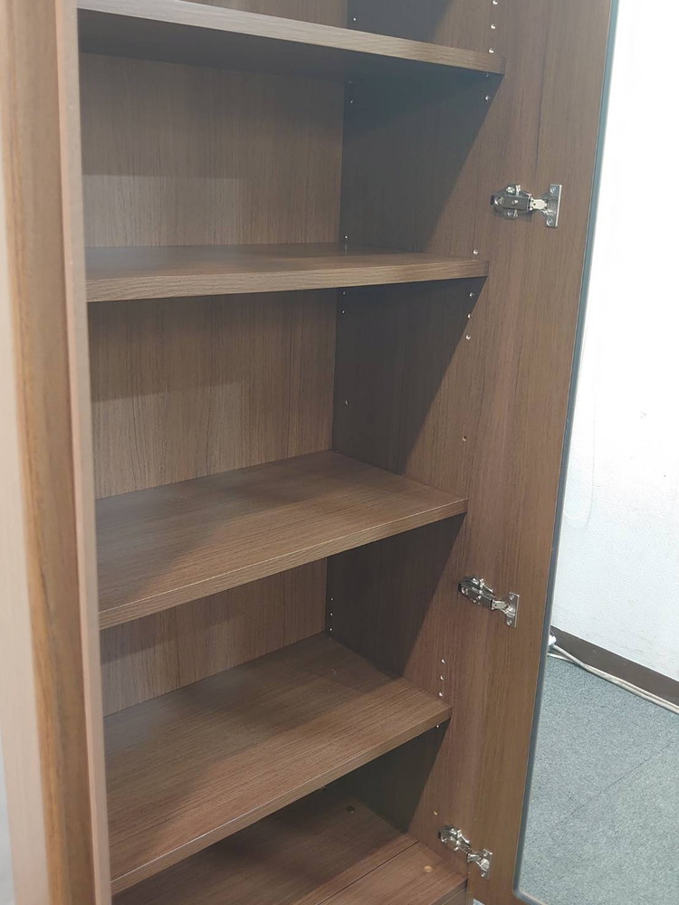 オカムラ 両開き書庫 DX05BC ガラス扉付 木目ブラウン H1800 中古 - 画像 (5)