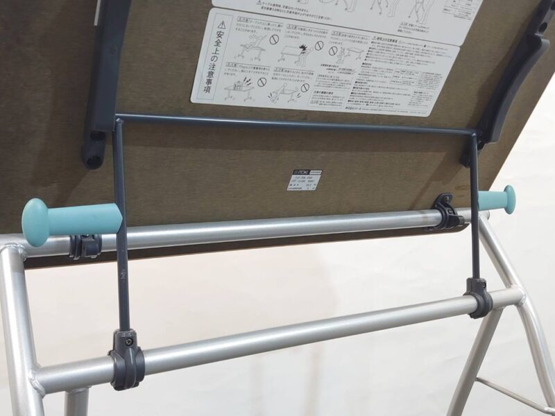 イトーキ スクールデスク 幅75cm 折りたたみ式 キャスター付 PJT-750L-Z594 - 画像 (8)