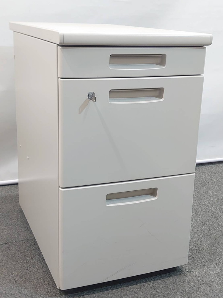 コクヨ 脇机 延長デスク 3段ワゴン カギ付き 幅400×奥行700 SDE-BSNV73F1N3 日本製 - 画像 (2)