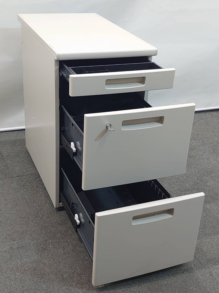 コクヨ 脇机 延長デスク 3段ワゴン カギ付き 幅400×奥行700 SDE-BSNV73F1N3 日本製 - 画像 (3)