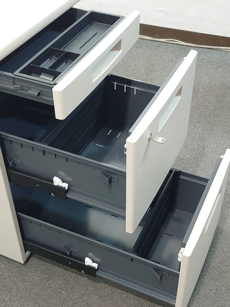 コクヨ 脇机 延長デスク 3段ワゴン カギ付き 幅400×奥行700 SDE-BSNV73F1N3 日本製 - 画像 (4)